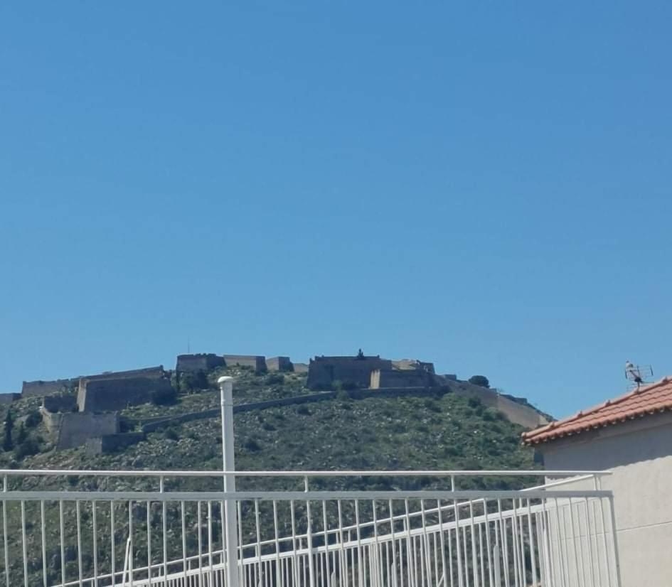 Euphoria Apartment Nafplio Ngoại thất bức ảnh